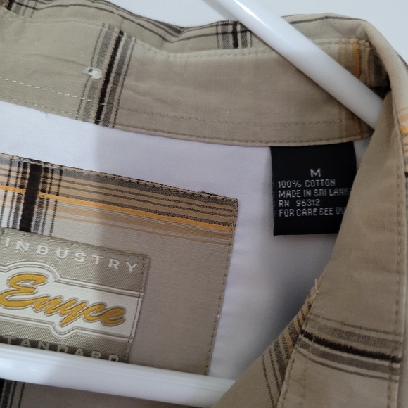 Men's Enyce Size Medium Short Sleeve Button-down Plaid Shirt Tan w/Gold & Blue - Picture 3 of 13